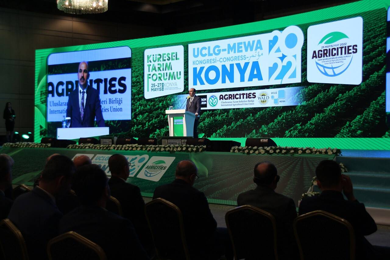 aa-20220525-27969546-27969541-kuresel-tarim-forumu-konyada-basladi.jpg