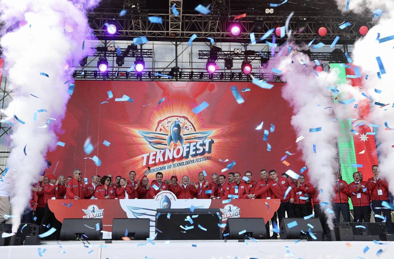 aa-20220526-27981601-27981598-teknofest-azerbaycan-basladi.jpg
