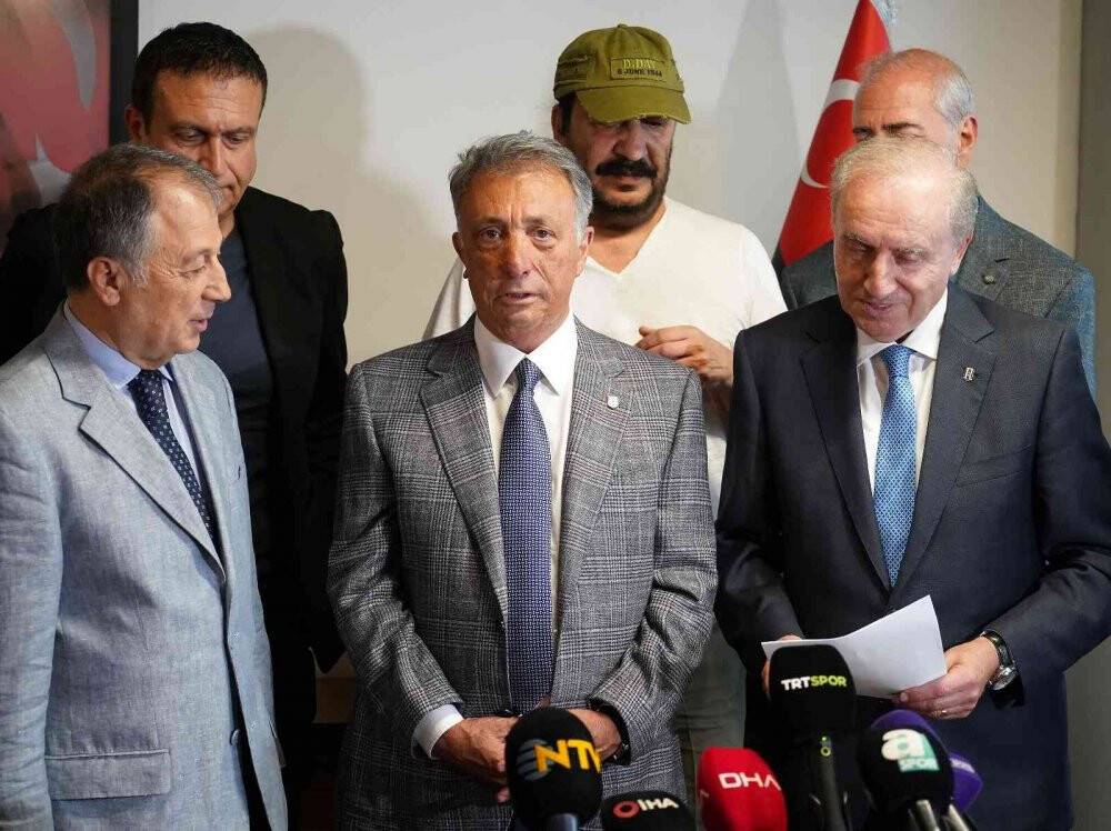 Ahmet Nur Çebi listesini teslim etti