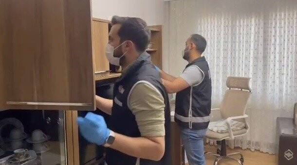 İzmir’deki FETÖ operasyonunda 5 tutuklama