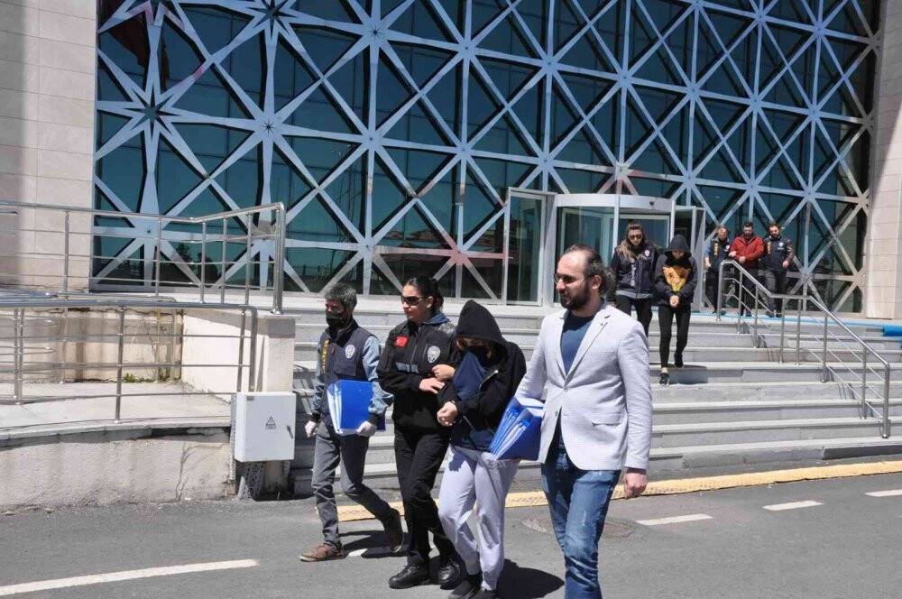 53 milyon kişinin kimlik bilgilerine ulaşmışlar