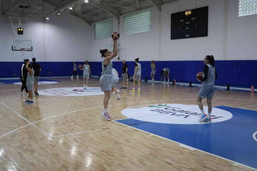 A Milli Kadın Basketbol Takımı, Avrupa Şampiyonası için ter döküyor