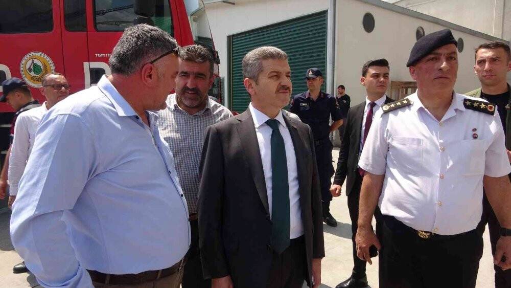 Kaynak yapılırken başlayan yangına müdahale devam ediyor