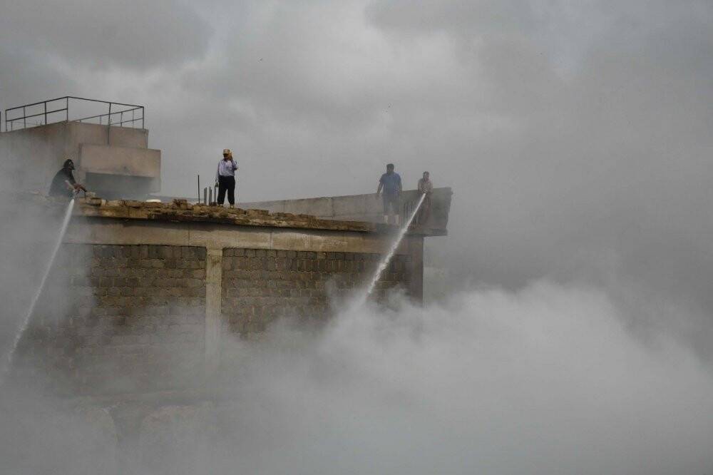 Pakistan’da kimya fabrikasında yangın çıktı
