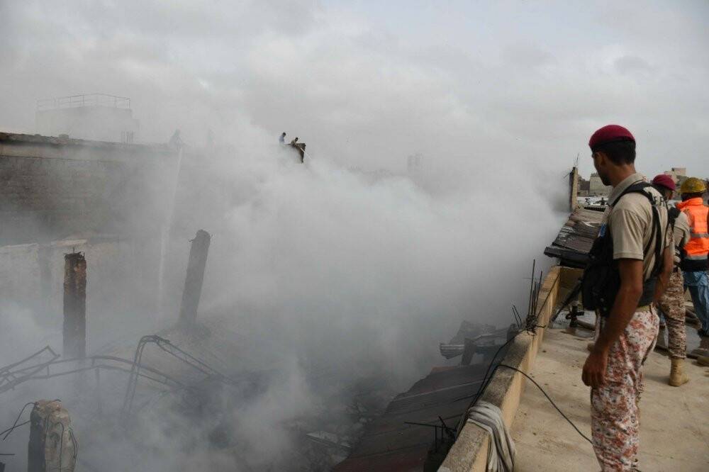 Pakistan’da kimya fabrikasında yangın çıktı