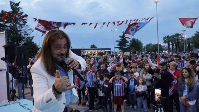 Bordo Mavili taraftarlar hem şampiyonluğu kutladı hem de kan verdi