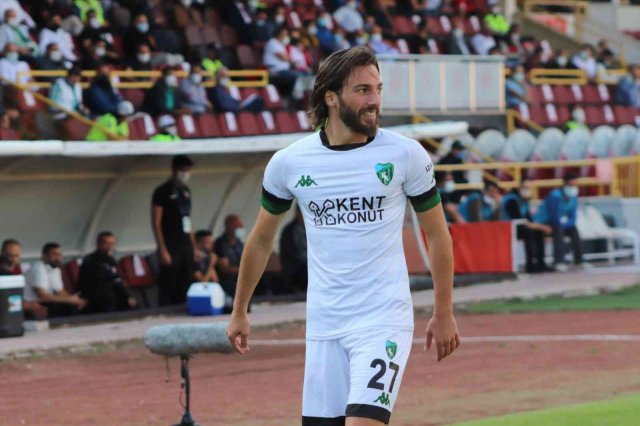 Semih Karadeniz ve Diogo Özçakmak, 1 yıl daha Kocaelispor’da