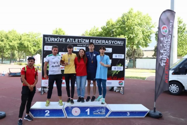 Türkiye Atletizm Şampiyonasından çifte madalya ile döndüler