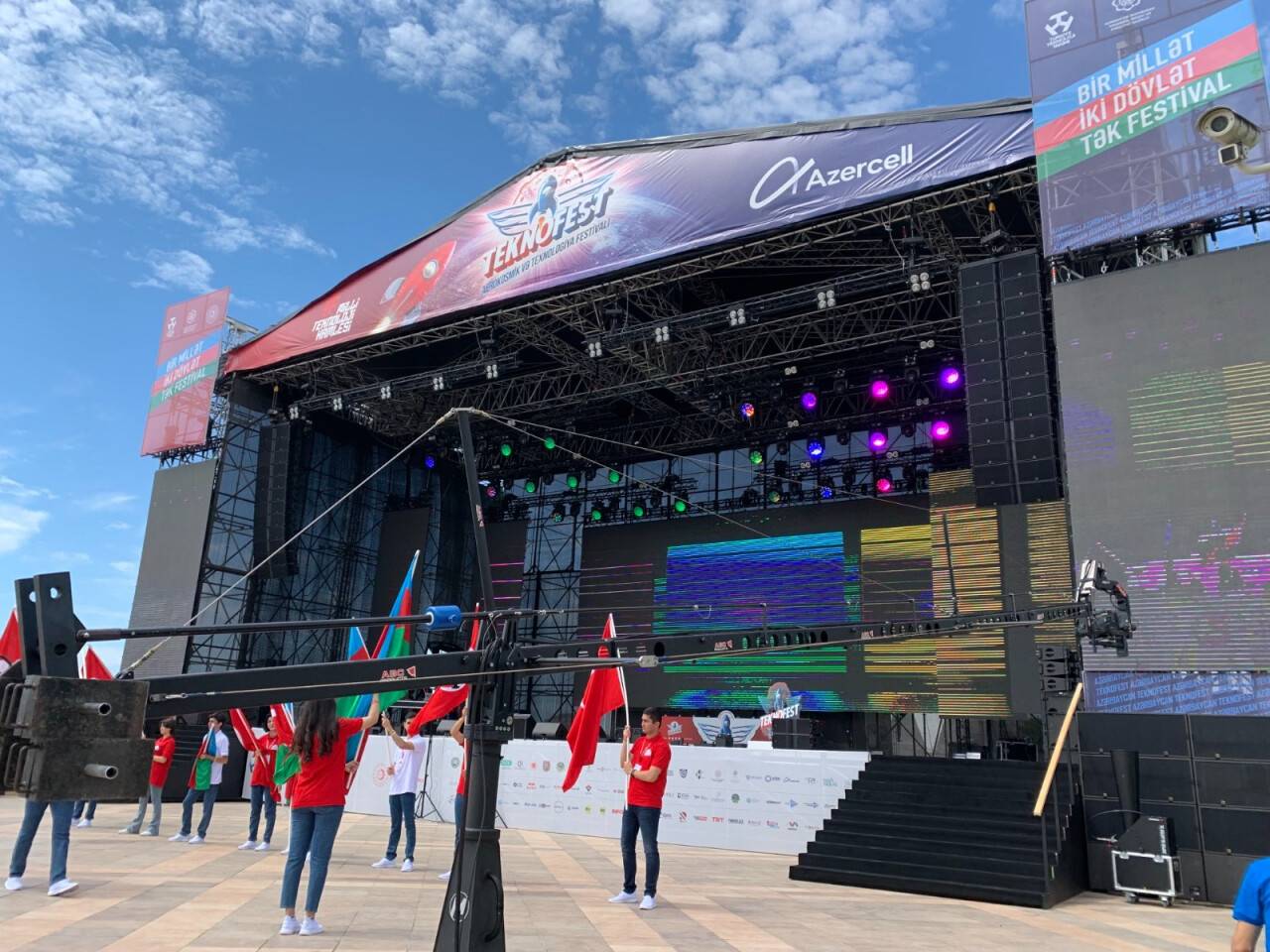 konya-teknik-universitesi-rektoru-prof-dr-babur-ozcelik-teknofest-azerbaycan-icin-baku-1.jpg