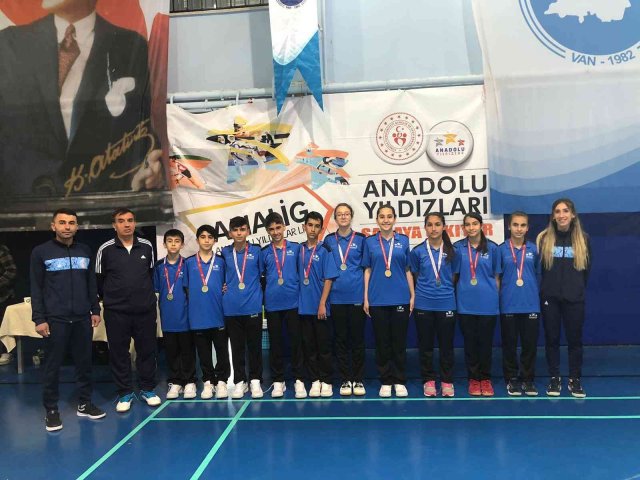 Malatya Badminton takımında şampiyonluk sevinci