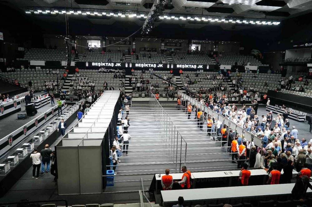 Beşiktaş Olağan Seçimli Genel Kurulu’nda oy verme işlemi başladı