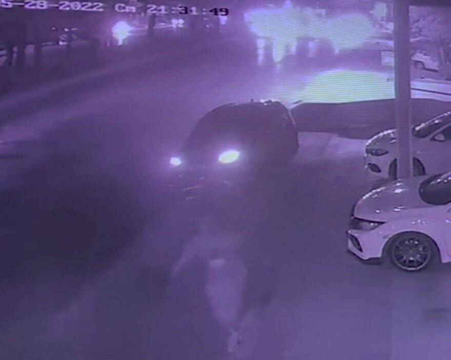 Çarptığı motosikletlinin ölümüne sebep olan sürücü aracını bırakıp  kaçtı