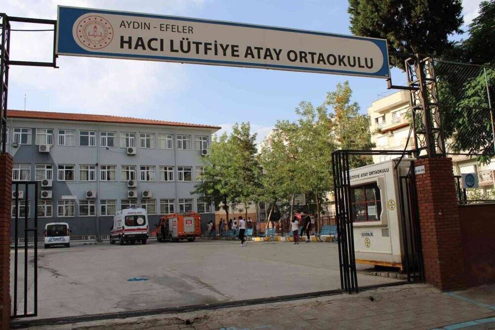 Öfkesine yenildi, ayağı demire saplandı