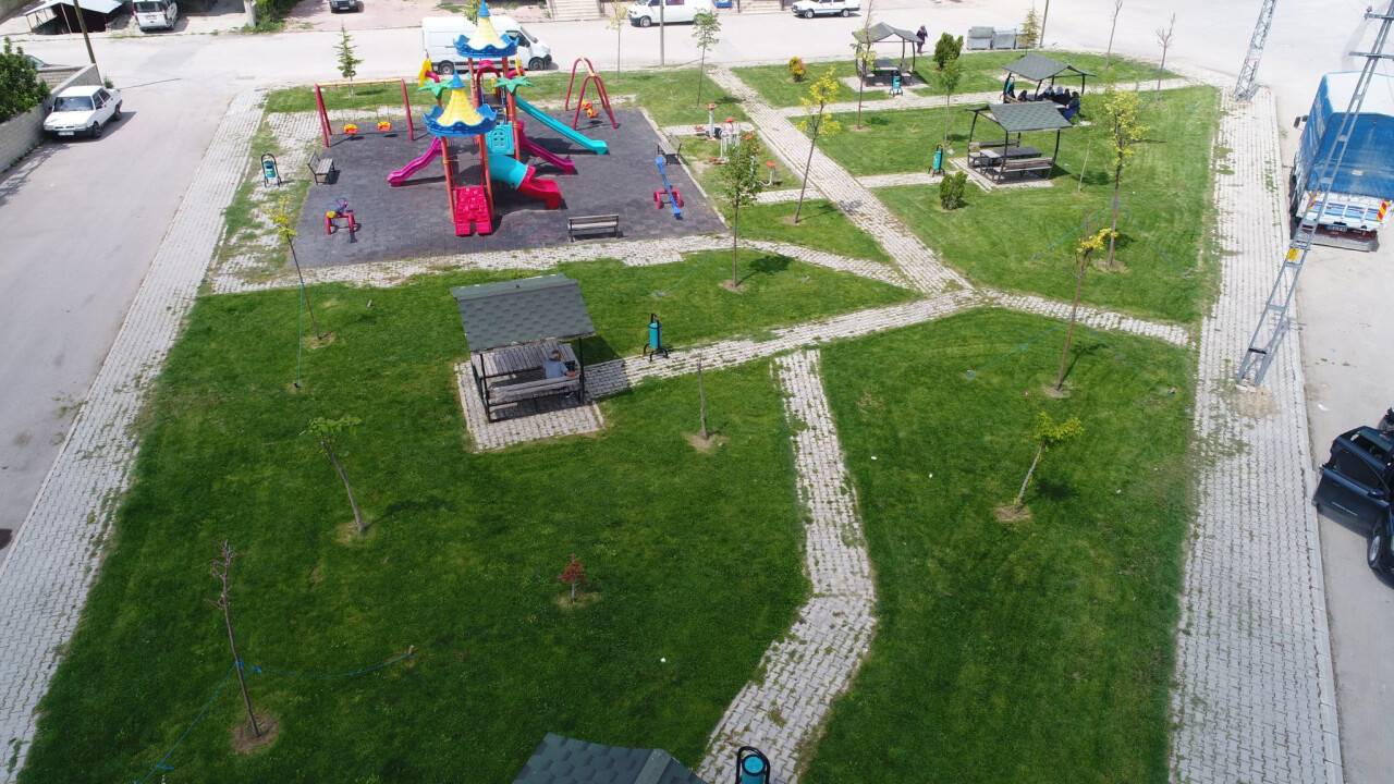 beysehirin-park-ve-bahceleri-sezona-hazir-5.jpg