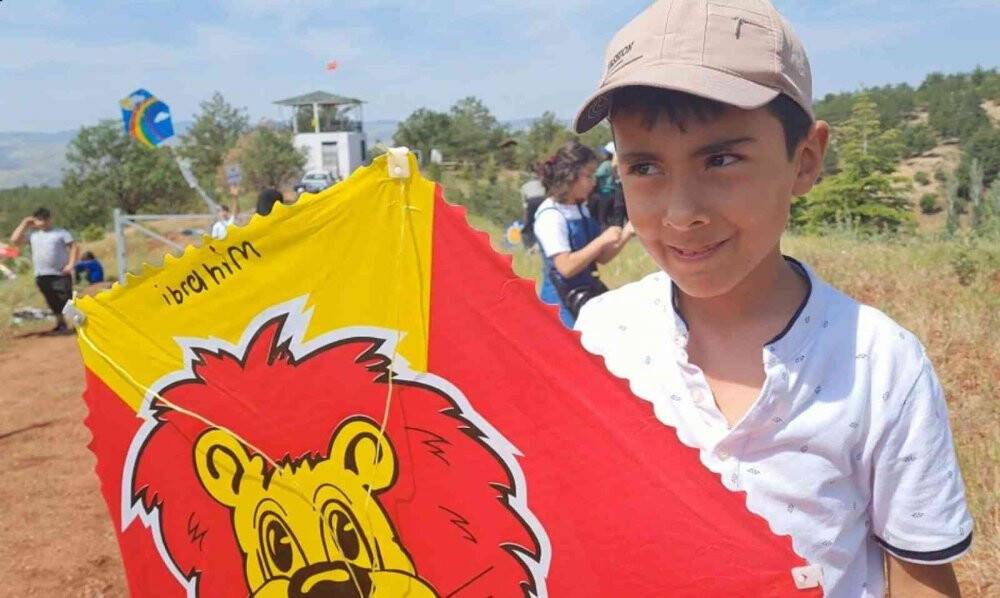 Yüzlerce çocuk katıldı