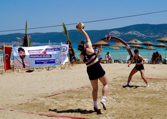 Plaj Voleybolu Türkiye Şampiyonası, Didim’de başladı