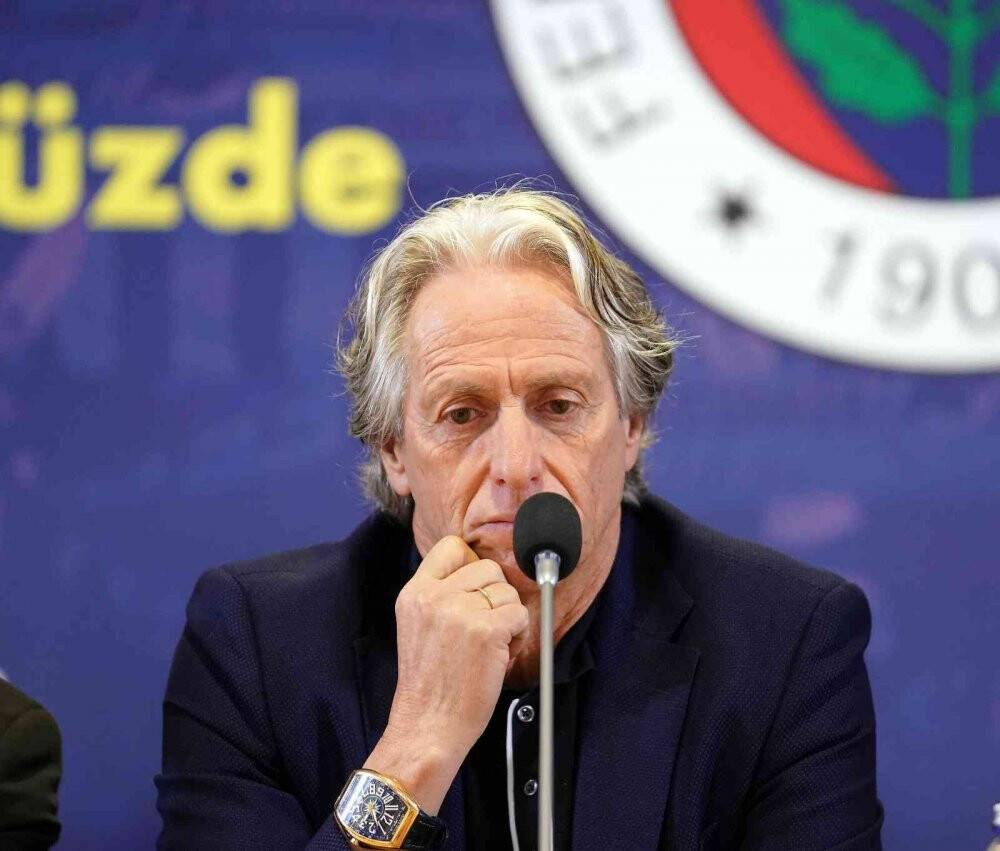 Fenerbahçe’de Jorge Jesus için imza töreni düzenlendi