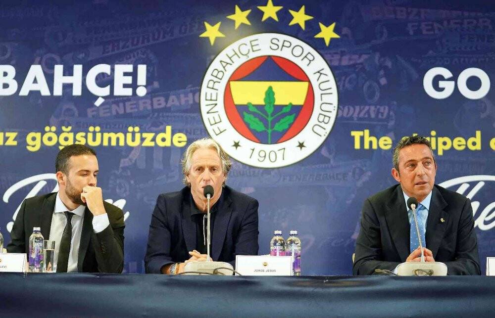Fenerbahçe’de Jorge Jesus için imza töreni düzenlendi