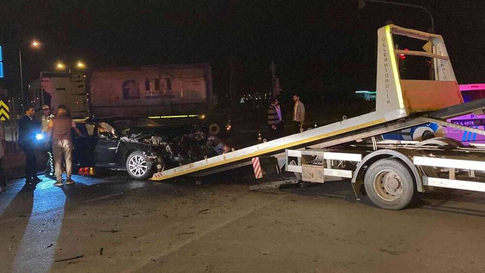 Sivas’ta trafik kazası:1’i ağır 5 yaralı