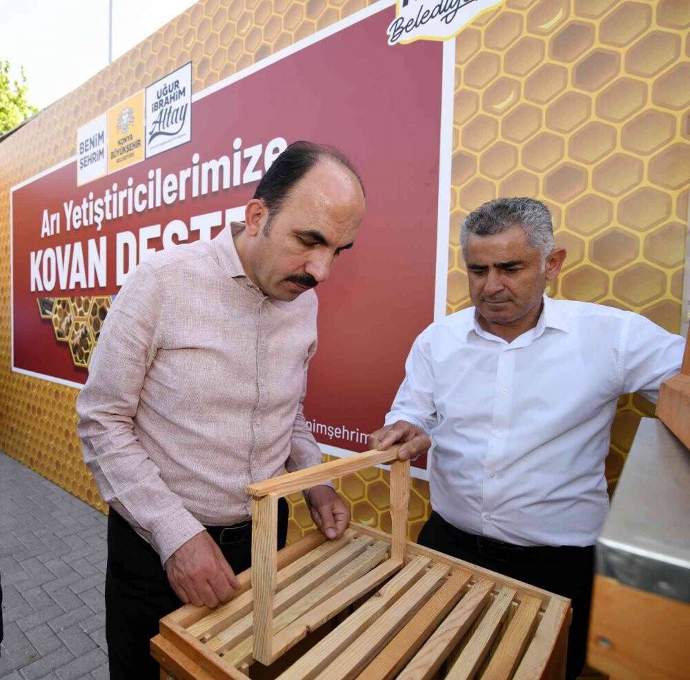 Başkan Altay: “Kovanlar arıcılarımız için nefes olacak”