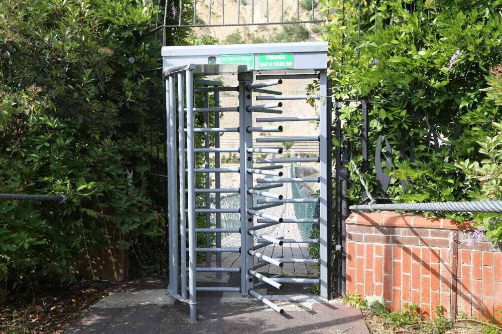 Türkiye’nin ilk turnikeli asma köprüsü Artvin’de