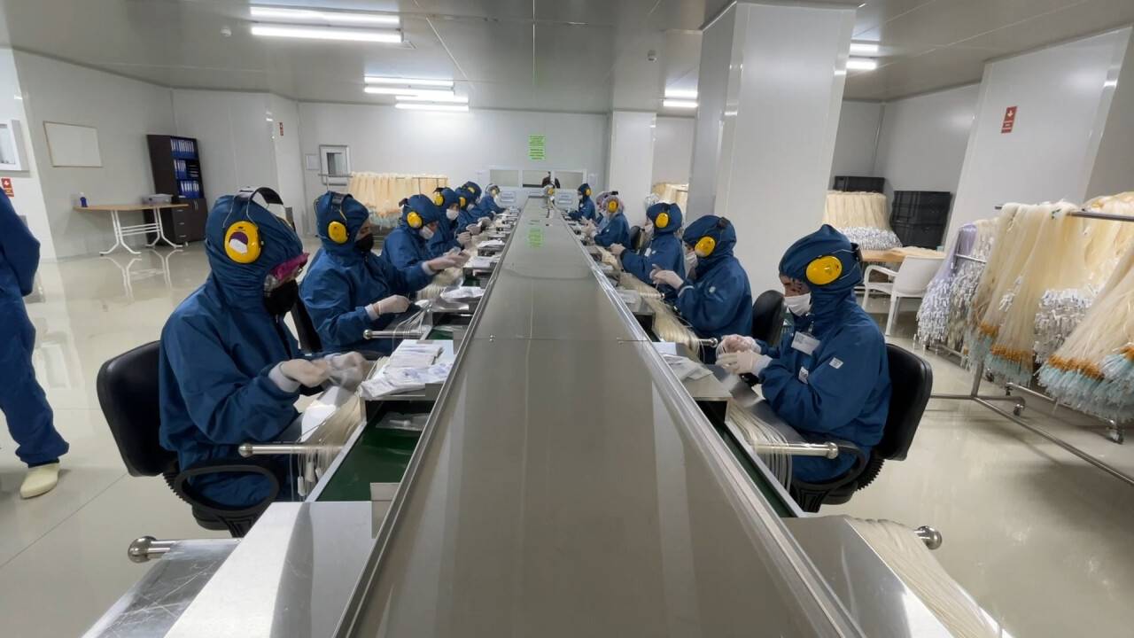 aa-20220609-28113324-28113318-konyada-kurulan-serum-seti-fabrikasi-bu-alandaki-disa-bagimliligi-azaltmayi-hedefliyor.jpg