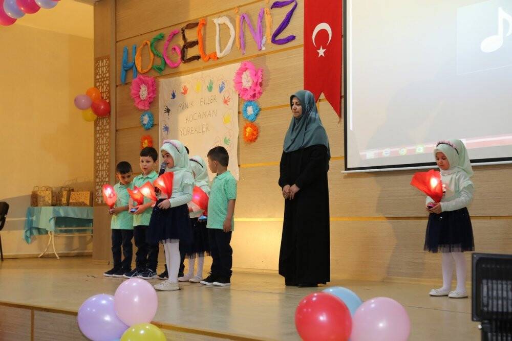 Hadim’de Kur’an kursu öğrencilerinden mezuniyet programı