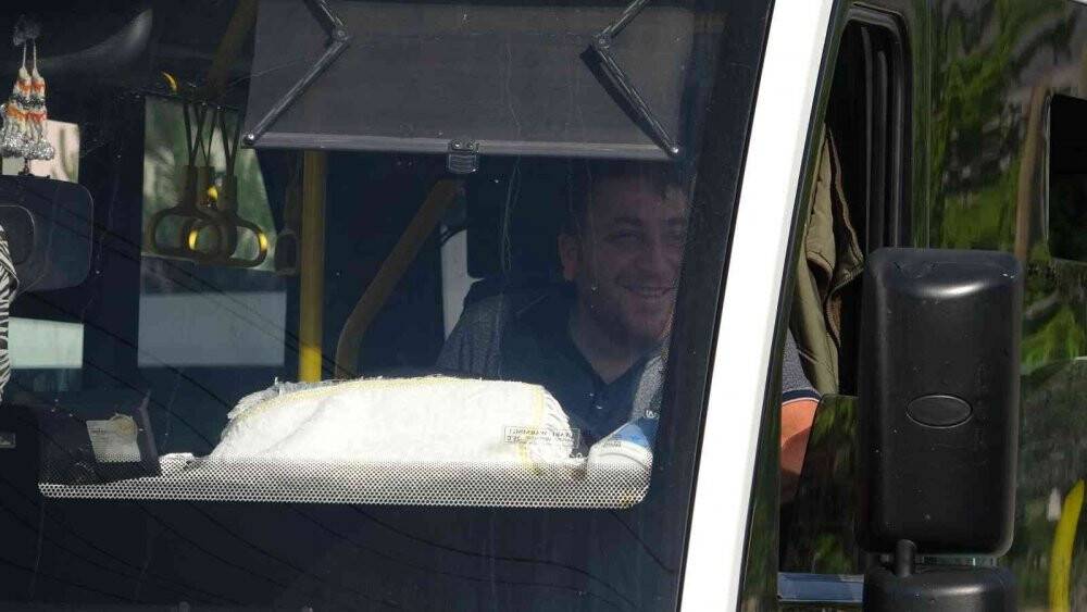 Otobüs şoförü bayılan kadın yolcuyu hastaneye ulaştırdı