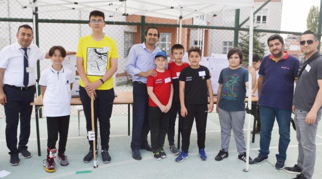 Ahmet Uluçay Bilim ve Sanat Merkezi Öğrencileri projelerini sundu
