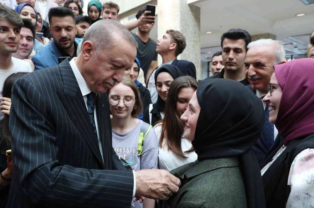 Uğur İbrahim Altay, Türk Dünyası Belediyeler Birliği başkanlığına yeniden deçildi