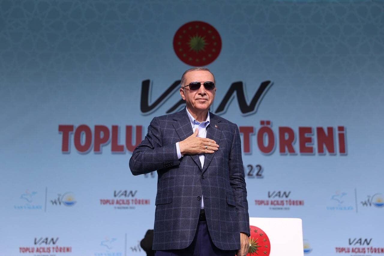aa-20220611-28135510-28135506-cumhurbaskani-recep-tayyip-erdogan-vanda.jpg