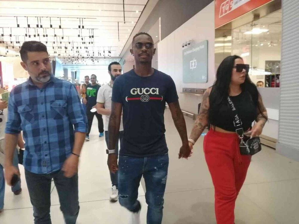 Fenerbahçe’nin yeni transferi Lincoln, İstanbul’da