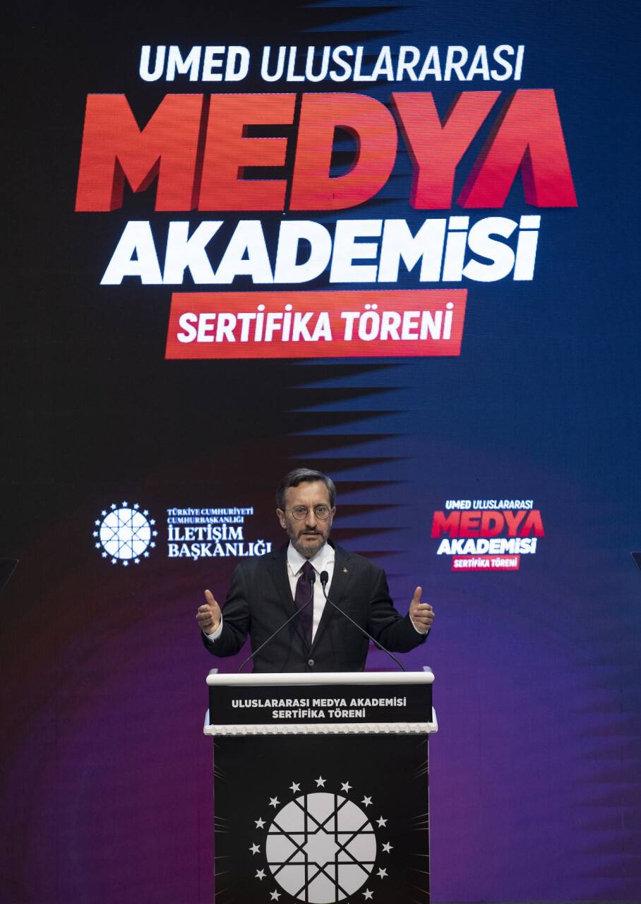 aa-20220614-28157040-28157033-cumhurbaskanligi-iletisim-baskani-altun-umed-uluslararasi-medya-akademisi-sertifika-programinda-konustu.jpg