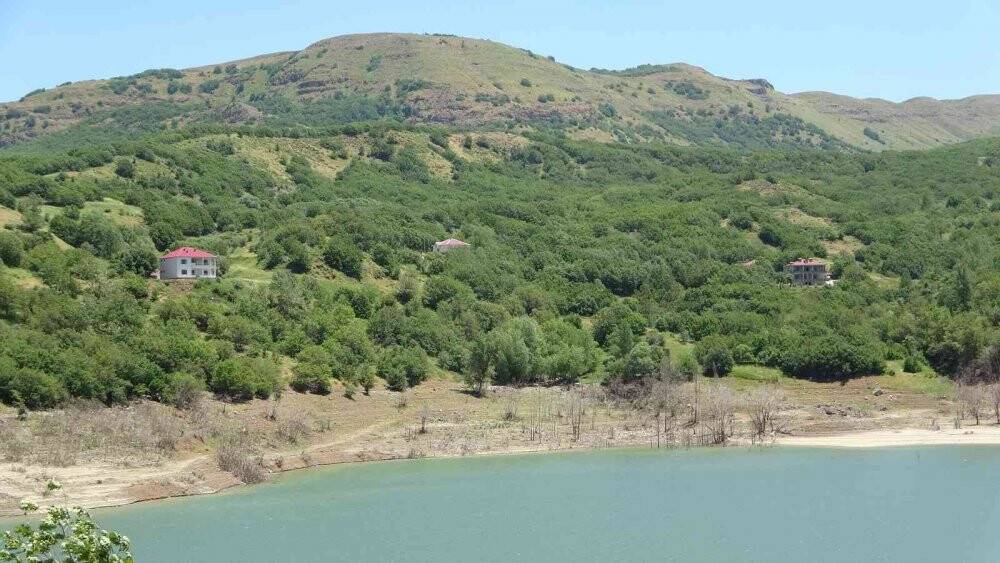 Terörden temizlenen köye 29 yıl sonra enerji nakil hattı çekildi