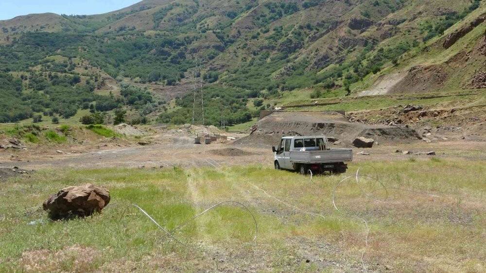 Terörden temizlenen köye 29 yıl sonra enerji nakil hattı çekildi