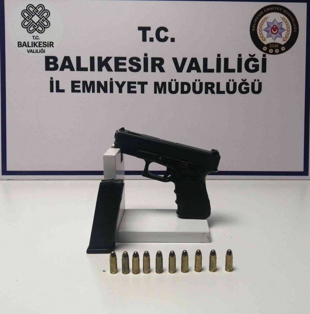 Balıkesir’de polis, aranan 185 şahsı gözaltına aldı