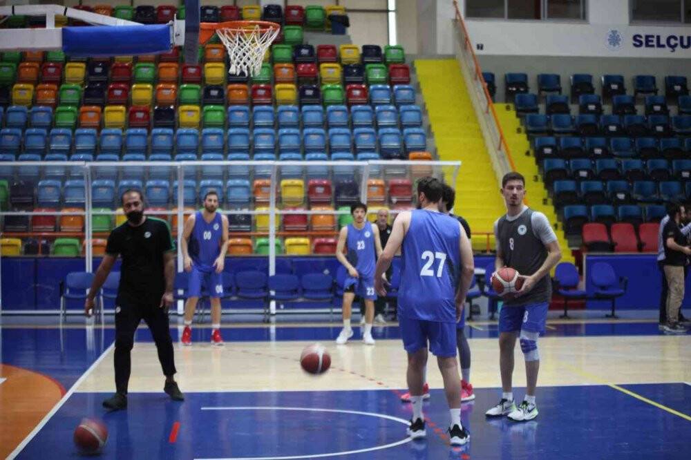 Engin Gençoğlu: Kendi evimizde şampiyonluğu kucaklamak istiyoruz