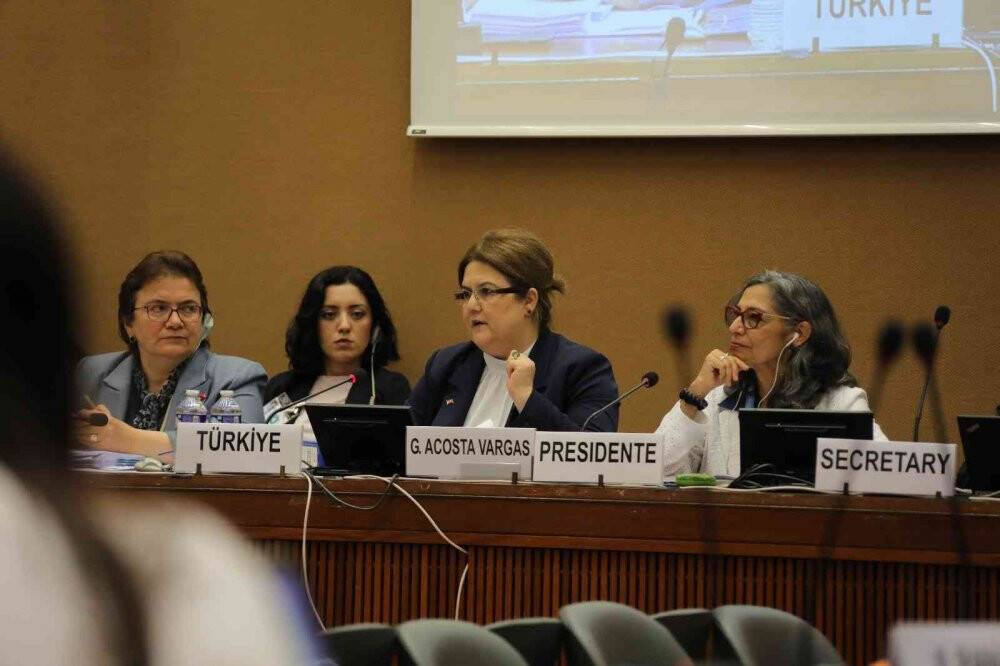 Kadınların ve kız çocuklarının hakları her zaman önemli gündemlerdeki kararların merkezinde olmalıdır