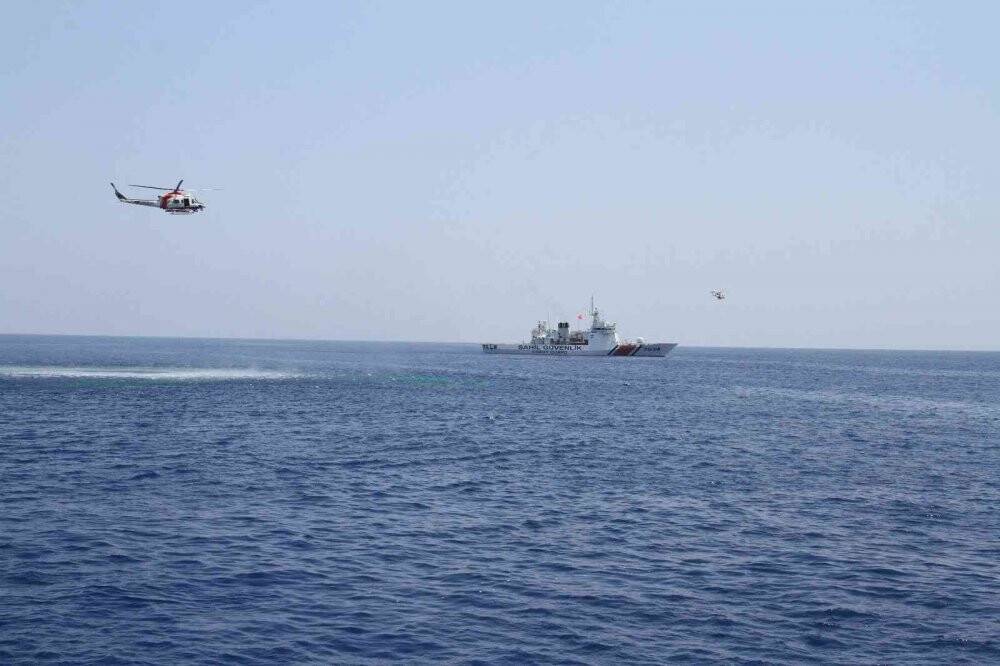 Şehit Teğmen Caner Gönyeli 2022 Tatbikatı’nın deniz safhası nefes kesti