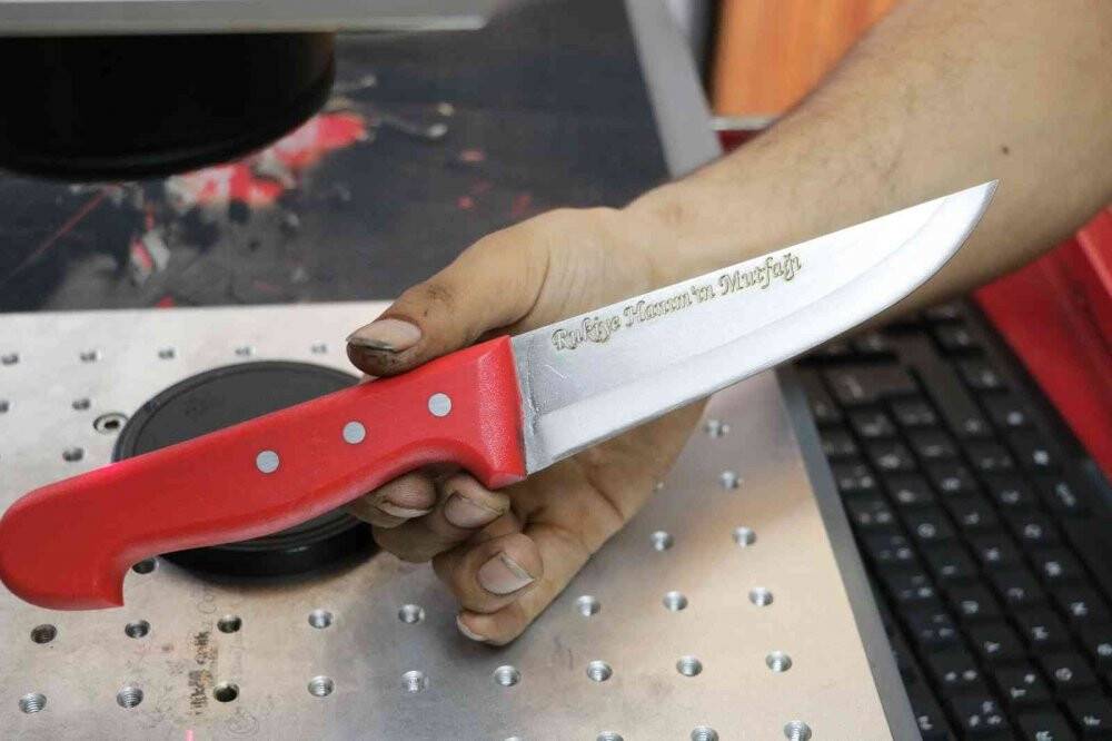 Tescilli kurban bıçakları bayrama hazır