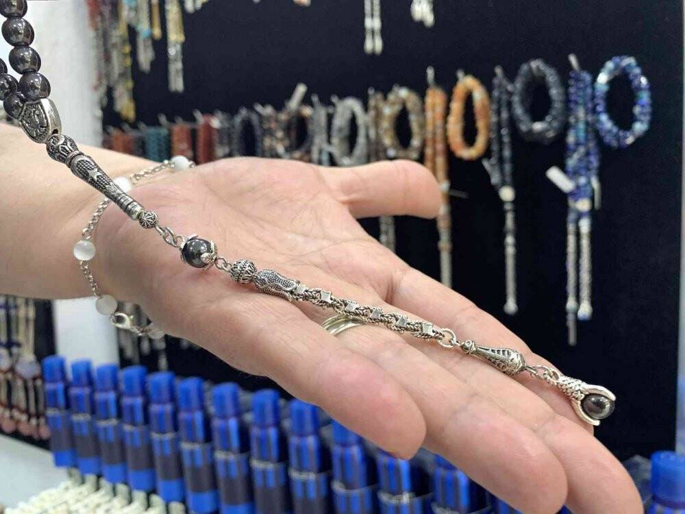 Babalar Günü öncesinde doğal taş tespihlere ilgi büyük