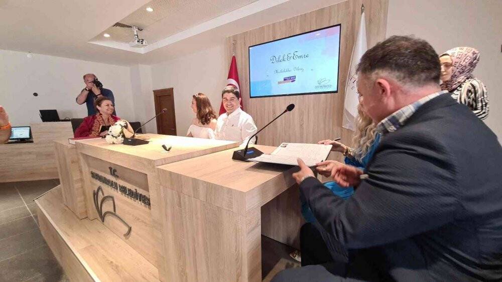 Çevreci düğün konvoyu