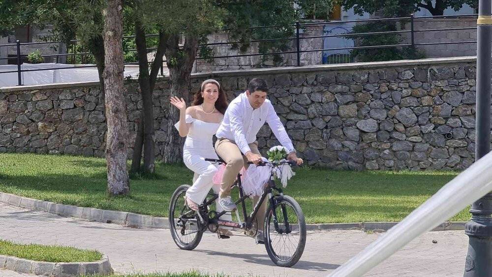 Çevreci düğün konvoyu