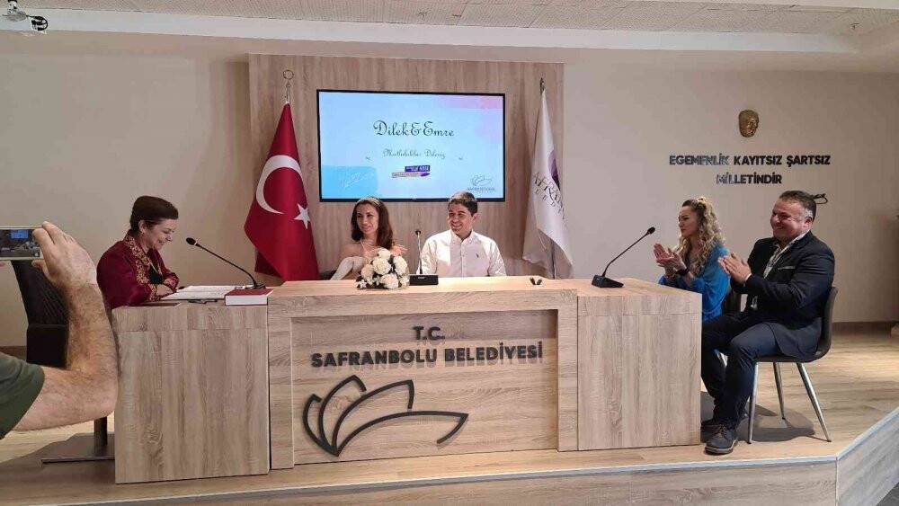 Çevreci düğün konvoyu