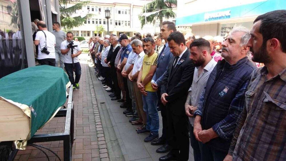 Karnesini alacaktı, minik kalbi dayanmadı