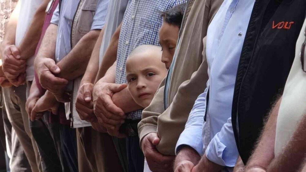 Karnesini alacaktı, minik kalbi dayanmadı