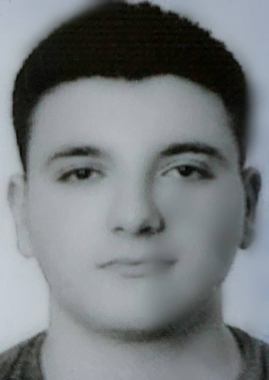 25 metre takla atan otomobil şarküteri dükkanına çarptı