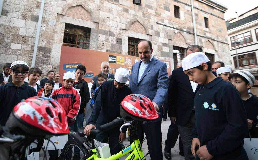 Başkan Altay “Güle Oynaya Camiye Gel” projesi başvurularını başlattı