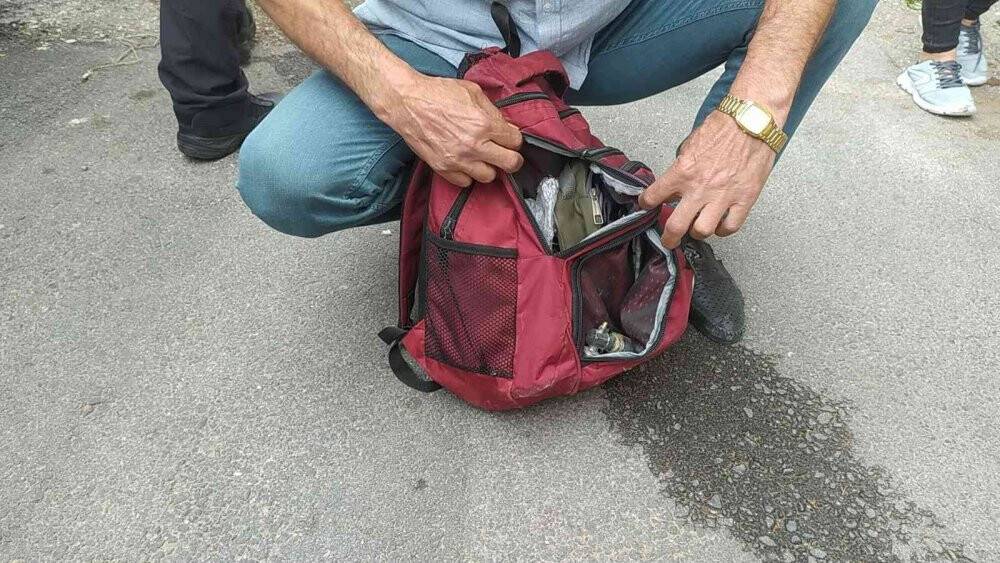 Hırsız çatıdan çatıya kaçarken yakalandı