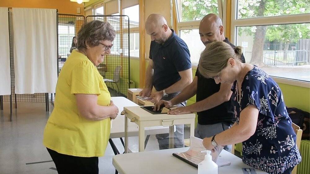 Fransa’da halk genel seçimlerin ikinci turu için sandık başında
